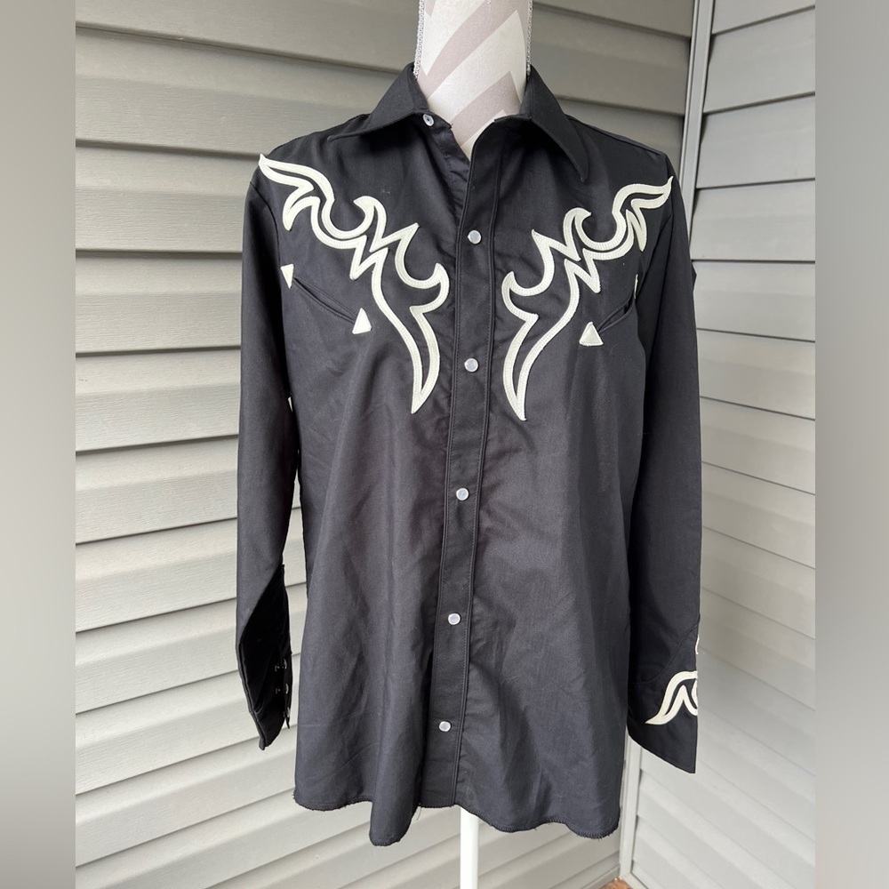 Espuela De Oro Men’s M Flame Embroidery Mexican Western Snap Button Up Shirt